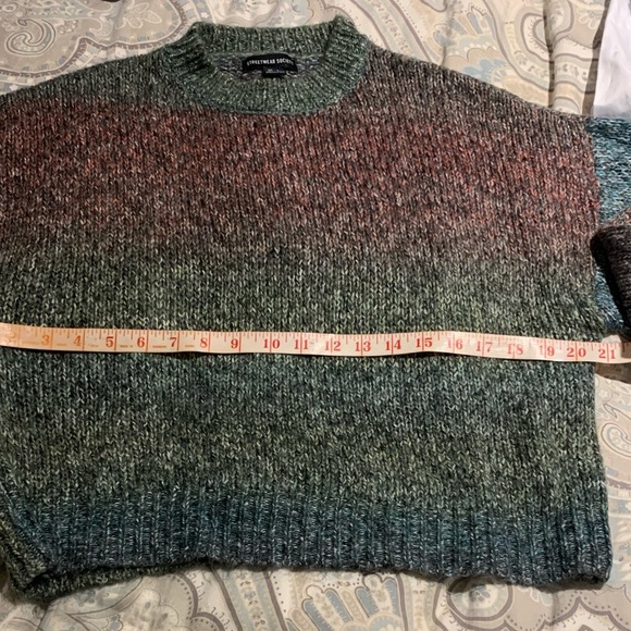 Cute boxy cropped soft sweater - Picture 4 of 6